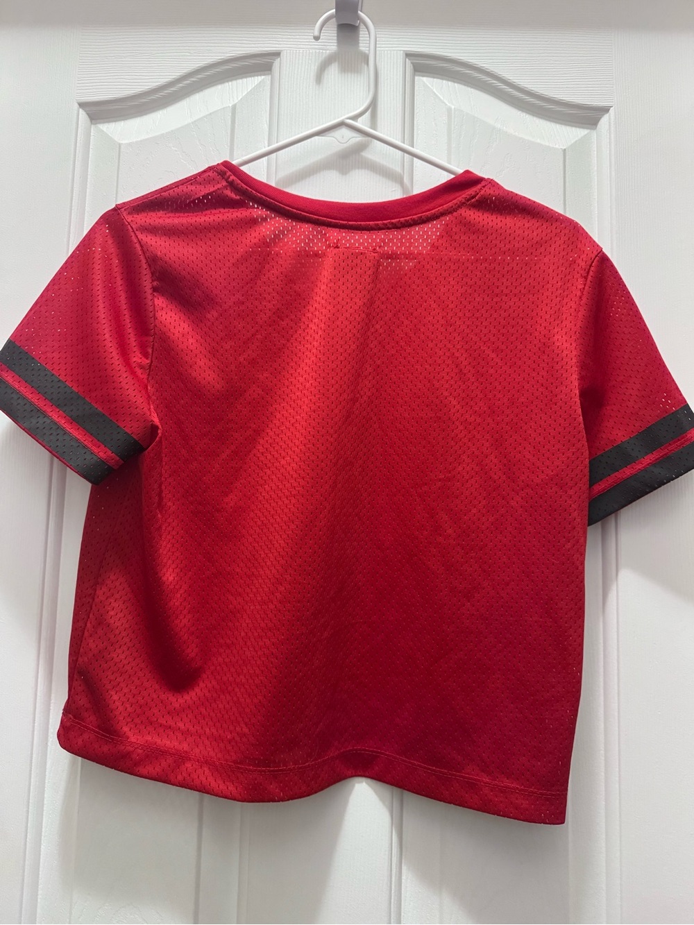 NBA Chicago Bulls basketball Red cropped Jersey Top women size M - Picture 5 of 5